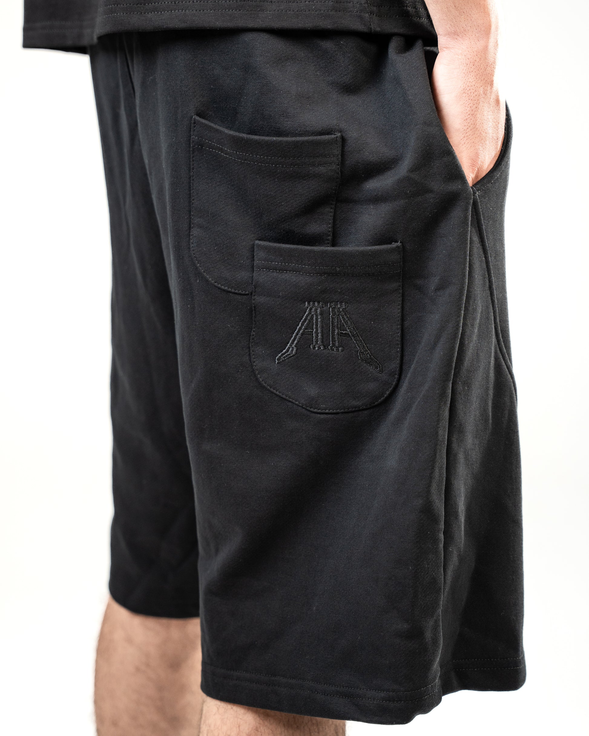 JETY BLACK SHORT