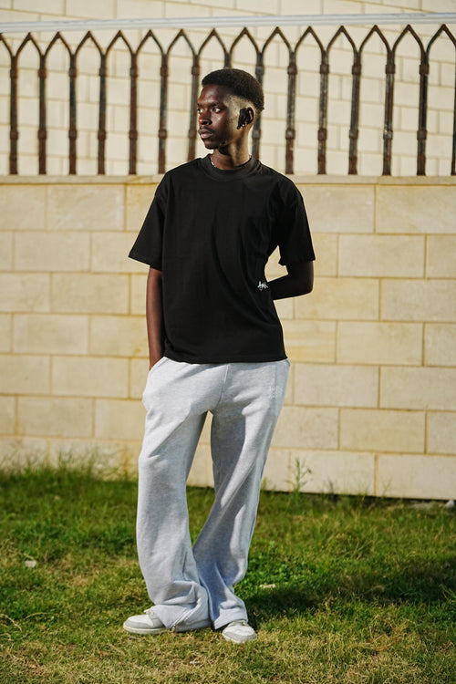 HUMAN ARTITACT TEE